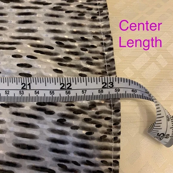 St. John Couture Sleeveless Ruffled Feather Blouse Size 2 or Extra Small - Picture 10 of 11